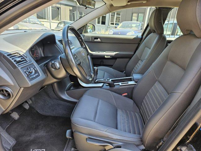 VOLVO V50 D2