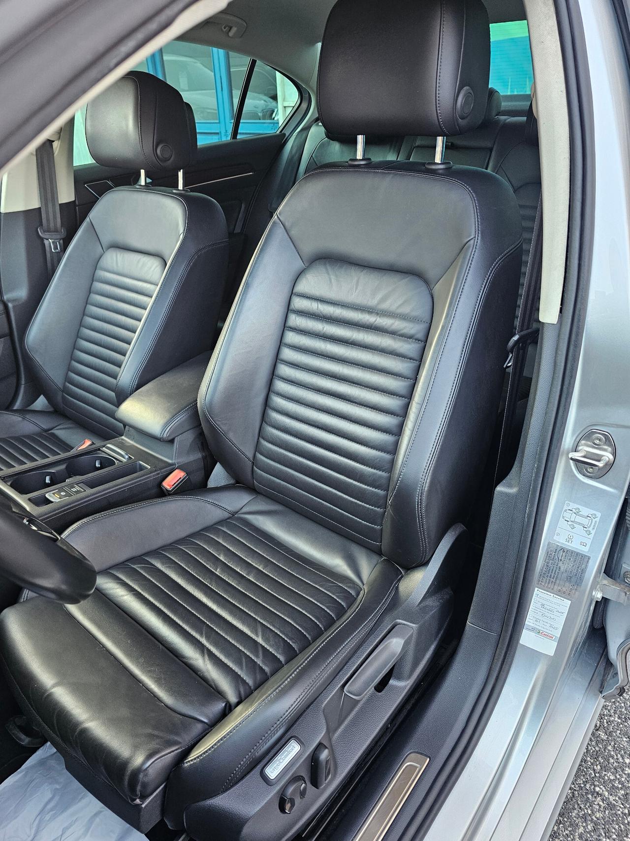 Volkswagen Passat 2.0 BiTDI 4MOTION DSG R-LINE UNIPRO' TAGL UFF FULL
