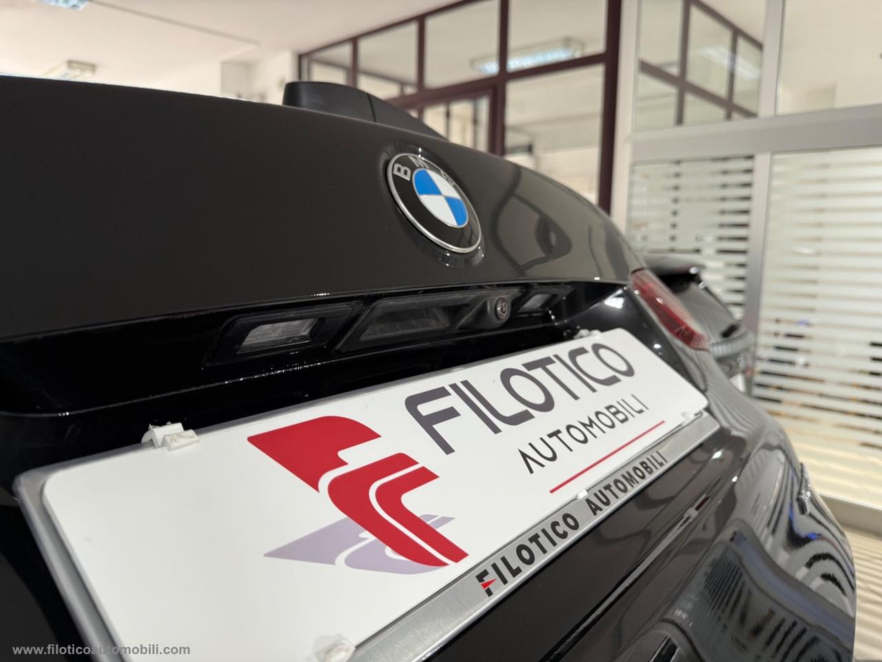 BMW X1 xDrive20d Business Advantage TETTO PANORAMICO - LED