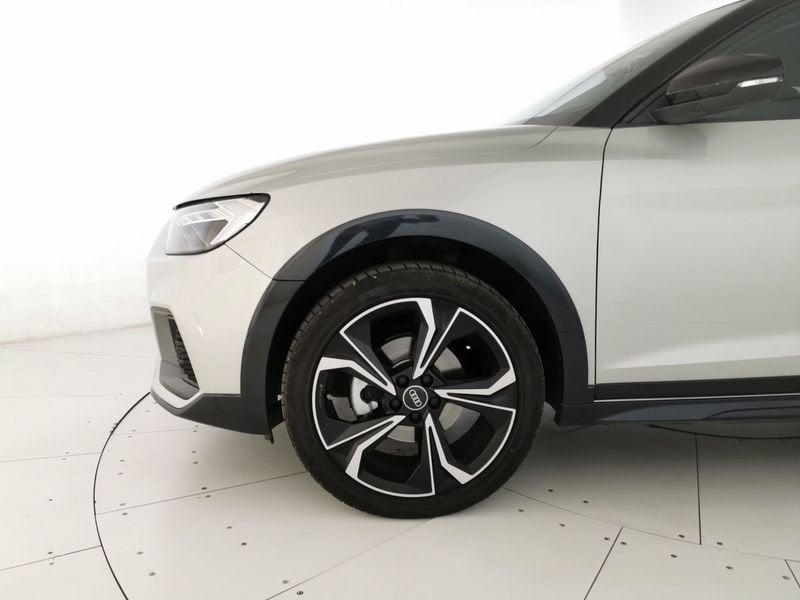 Audi A1 allstreet 30 1.0 tfsi Identity Contrast 116cv s tronic