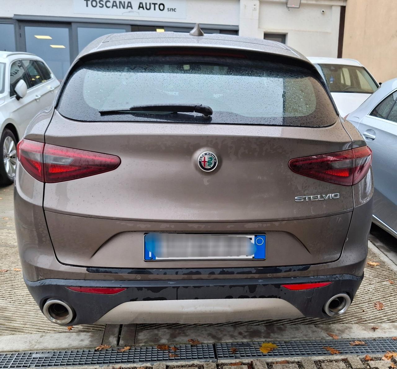 Alfa Stelvio 2.2 Turbodiesel 160 CV AT8 RWD