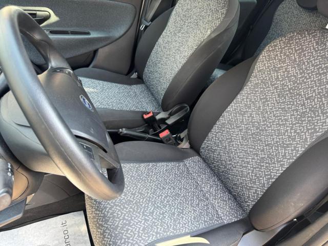 LANCIA Ypsilon 1.0 FireFly 5 porte S&S Hybrid Silver