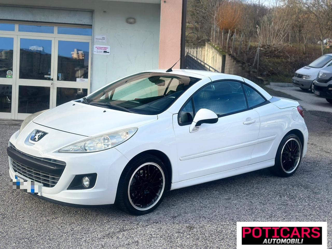 Peugeot 207 1.6 8V HDi 112CV CC Féline