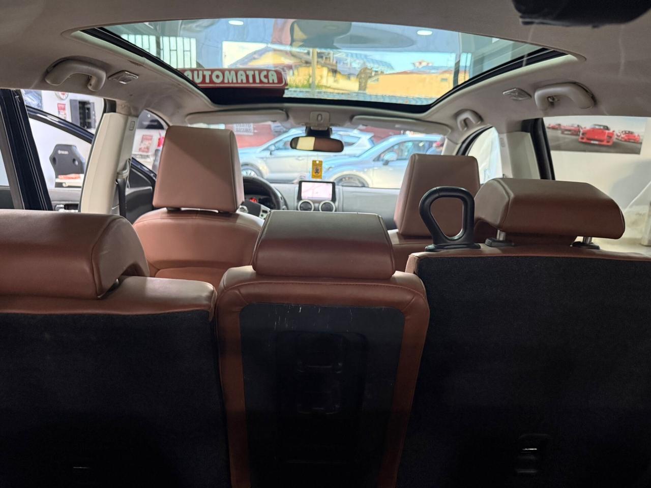 Nissan Qashqai 2.0 4x4 auto 7 posti tetto