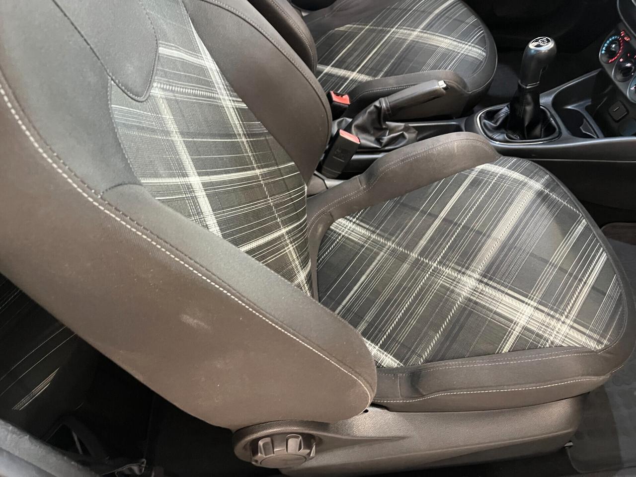 Opel Corsa 1.3 CDTI ecoFLEX 95CV Start&Stop Coupé b-Color
