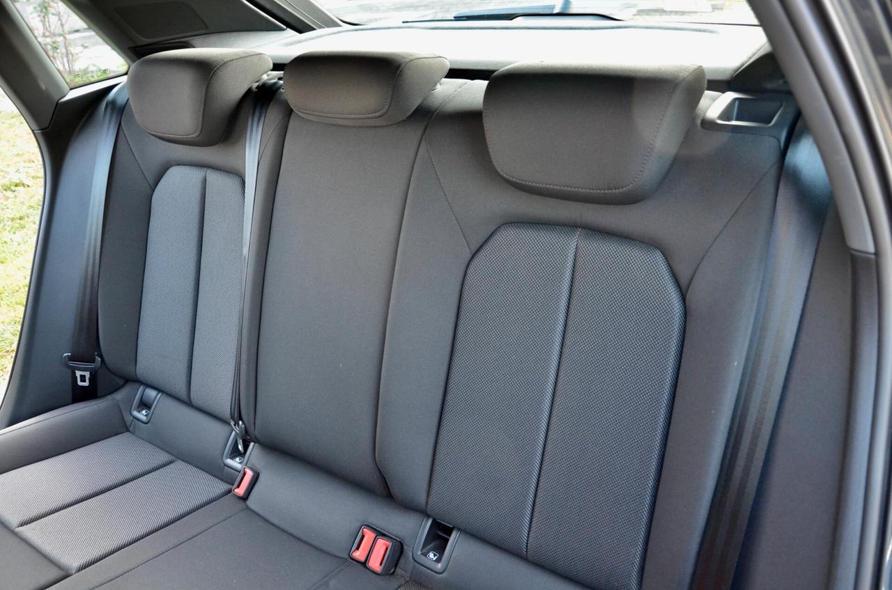 AUDI A3 SPORTBACK 35 2.0 TDI BUSINESS ADVANCED 150cv S-TRONIC, UNICOPROPRIETARIO, SERVICE AUDI, EURO 6D, NAVI, APPLE ANDROID, 18", PERMUTE