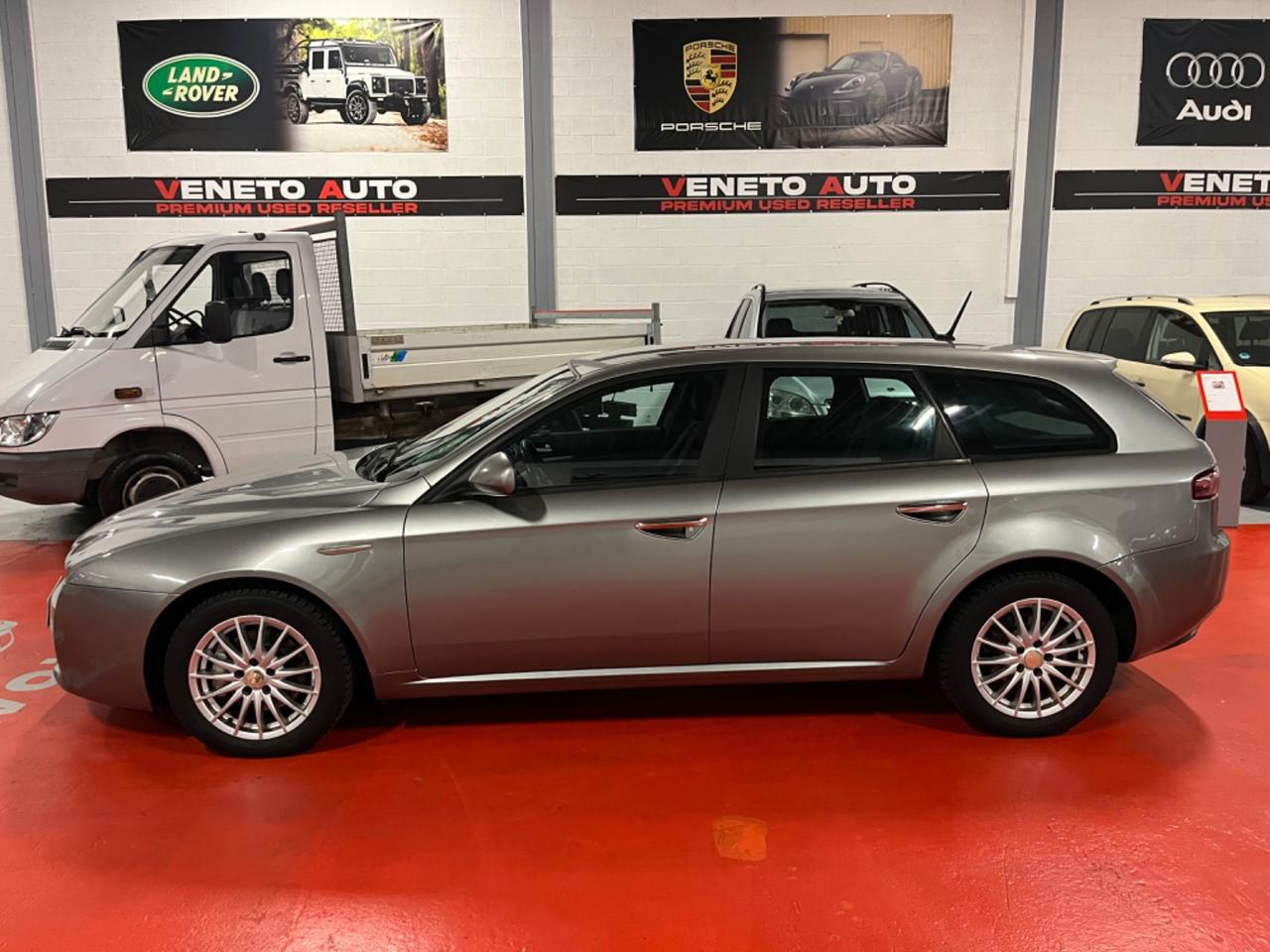 Alfa Romeo 159 1.9 JTDm 16V Sportwagon Progression Q-Tronic