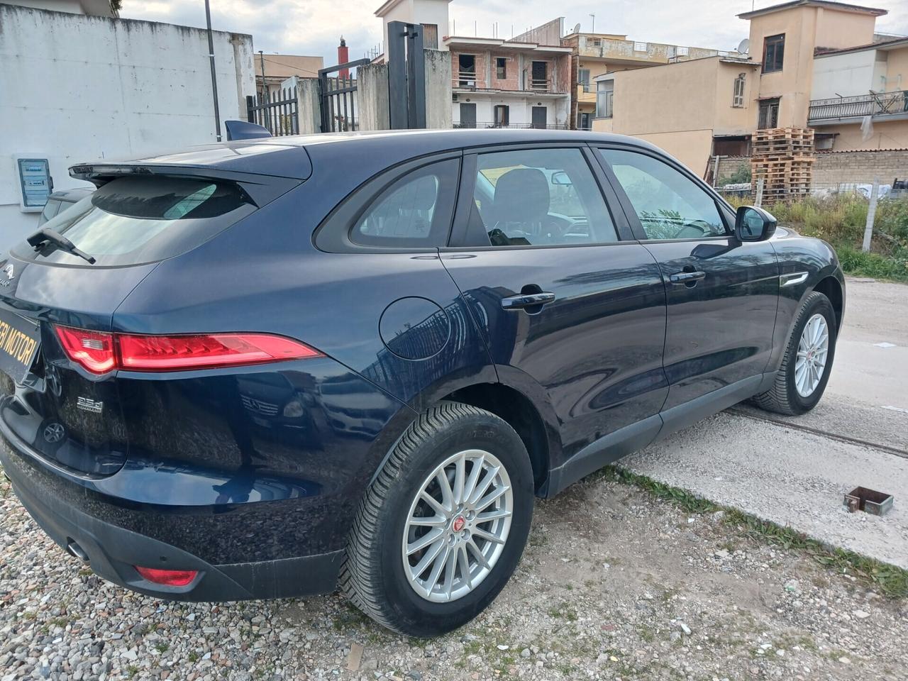Jaguar F-Pace 2.0 D 240 CV AWD aut. Pure