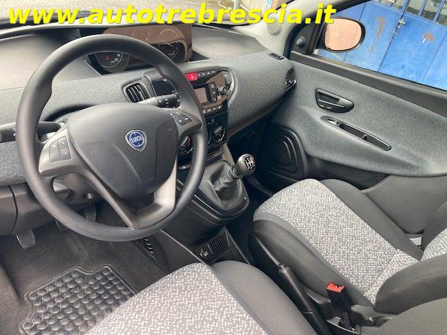 LANCIA Ypsilon 1.0 FireFly 5 porte S&S Hybrid Silver