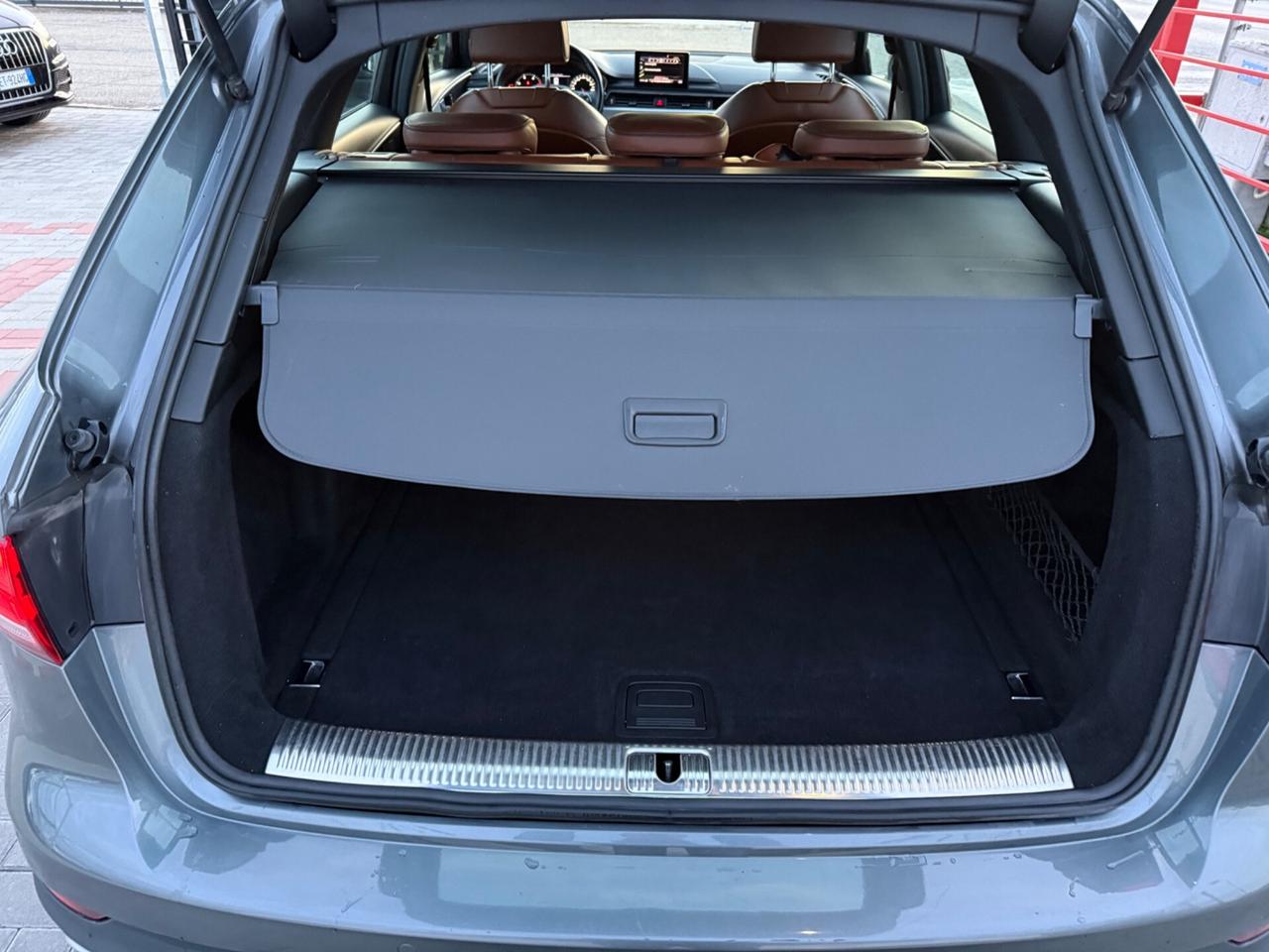 Audi A4 allroad 3.0 TDI 218 CV Evolution TETTO APRIBILE