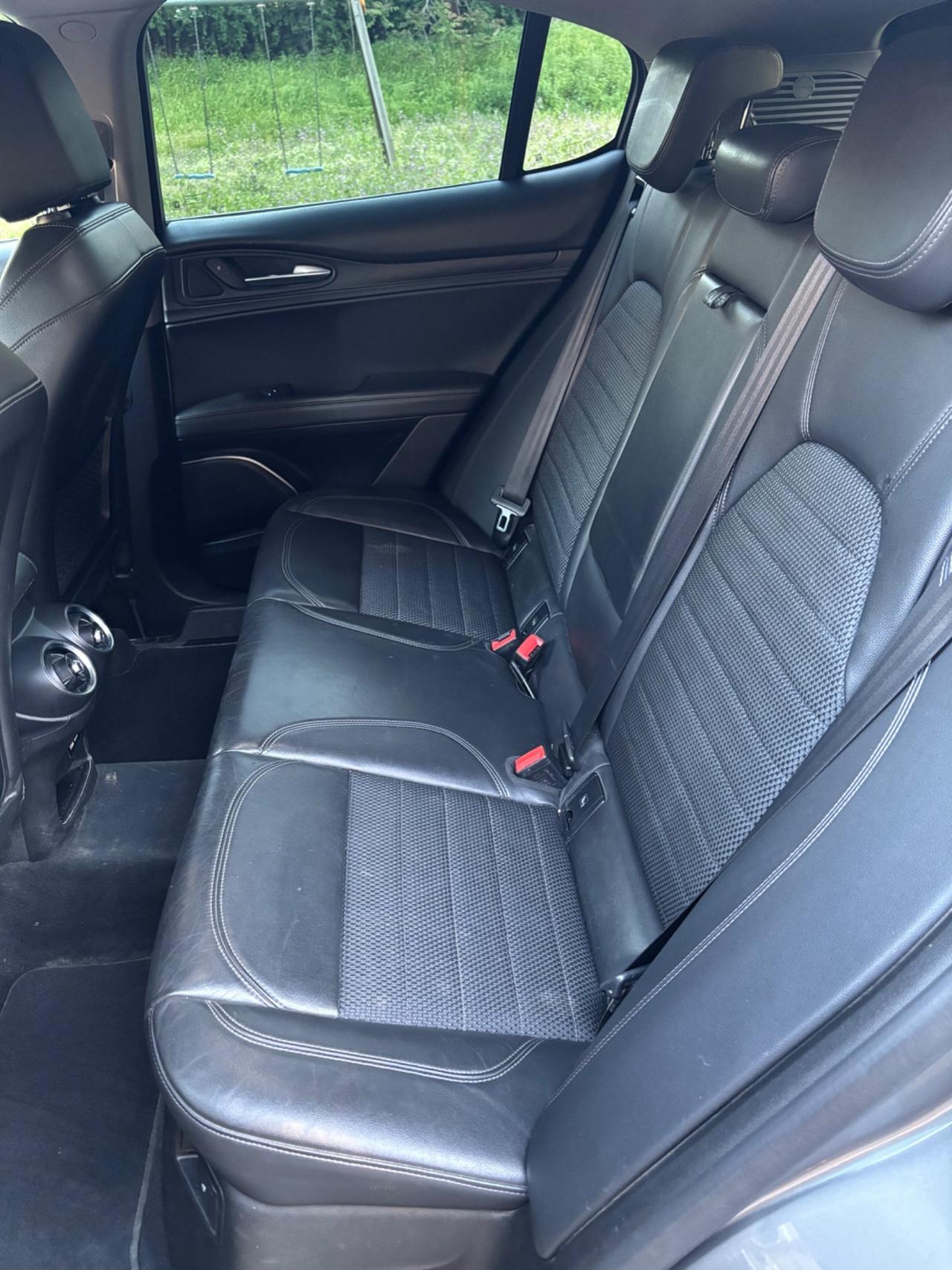 Alfa Romeo Stelvio 2.2 210 CV AT8 Q4 Executive