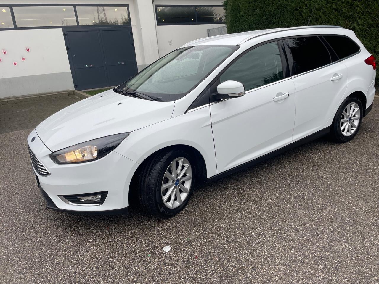 Ford Focus 1.5 TDCi Titanium garanzia 12 mesi