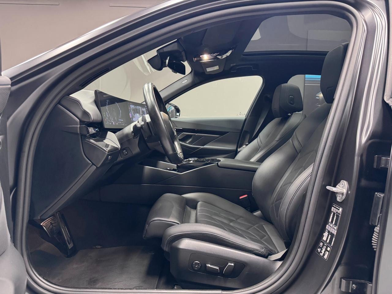 Bmw 520 520d 48V xDrive Msport Pro "Frozen Black"