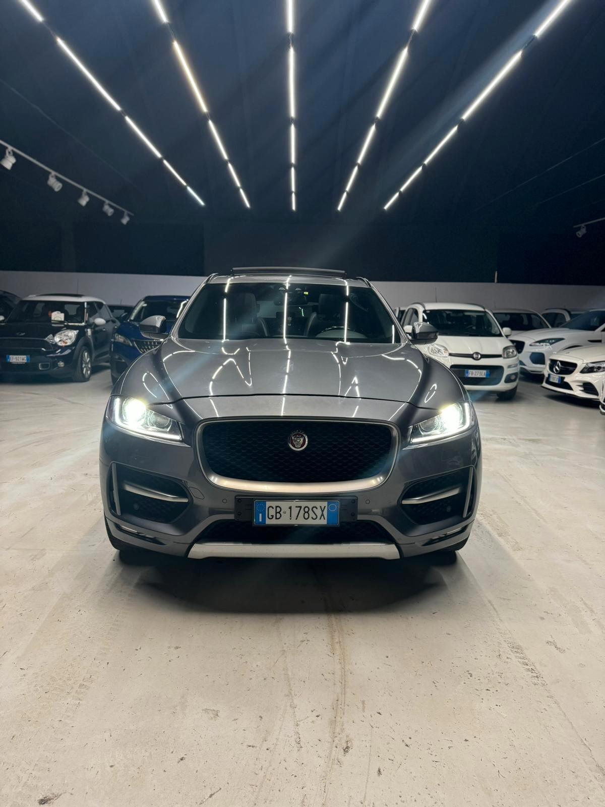 Jaguar F-Pace