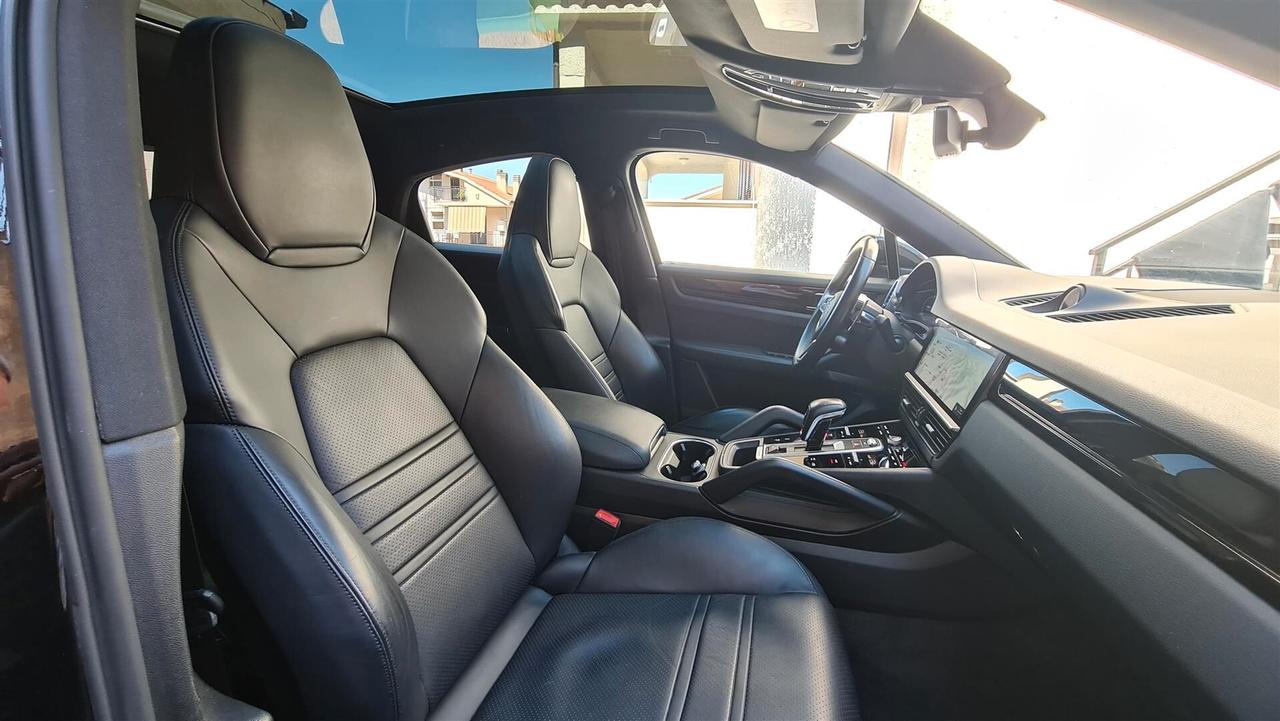Porsche Cayenne Coupé 3.0 V6 E-Hybrid
