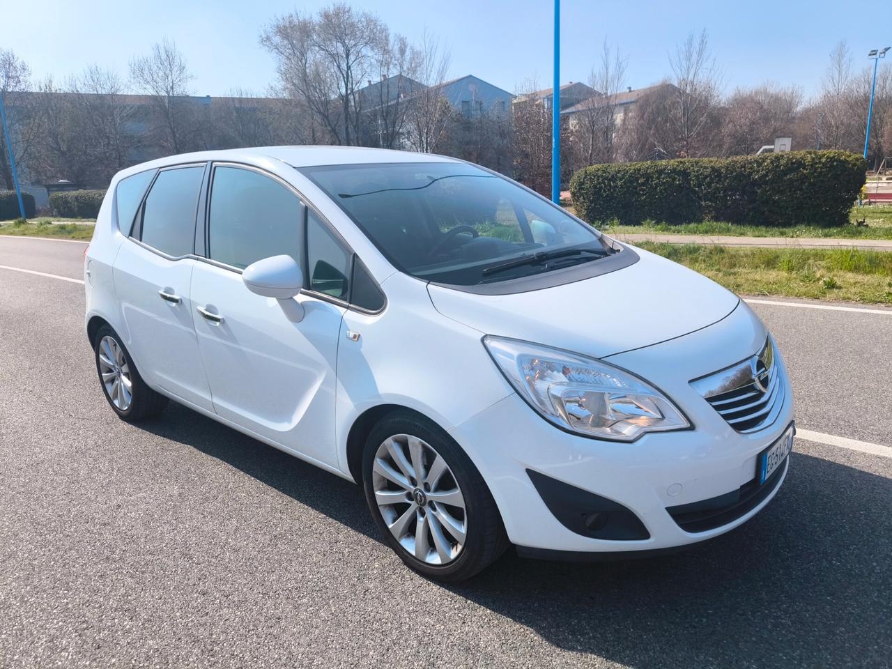 OPEL MERIVA 1,6 CDTI- CAMBIO AUTOMATICO- KM120000