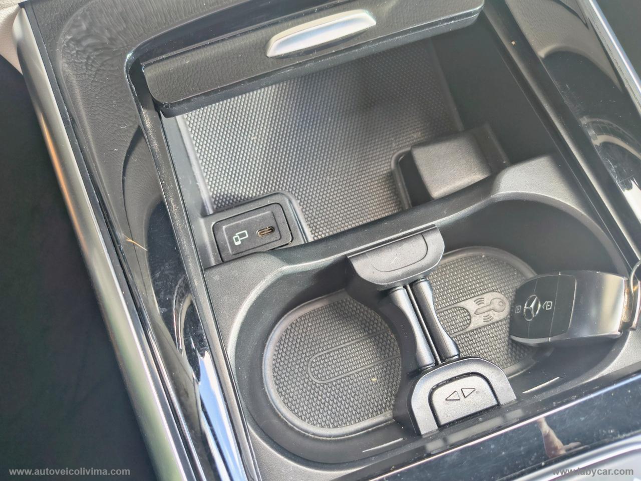 MERCEDES-BENZ GLA 200 d Automatic Sport Plus INTERNO PELLE
