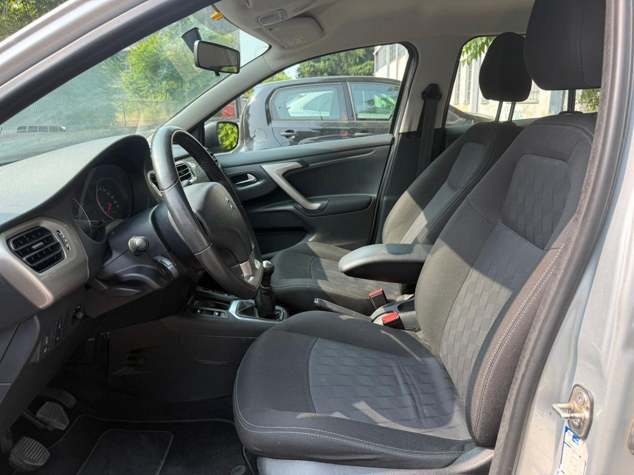 Citroen C-Elysee BlueHDi 100 Exclusive