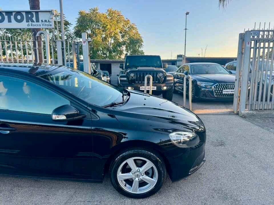 Volvo V40 2.0 D2 Inscription 120 CV