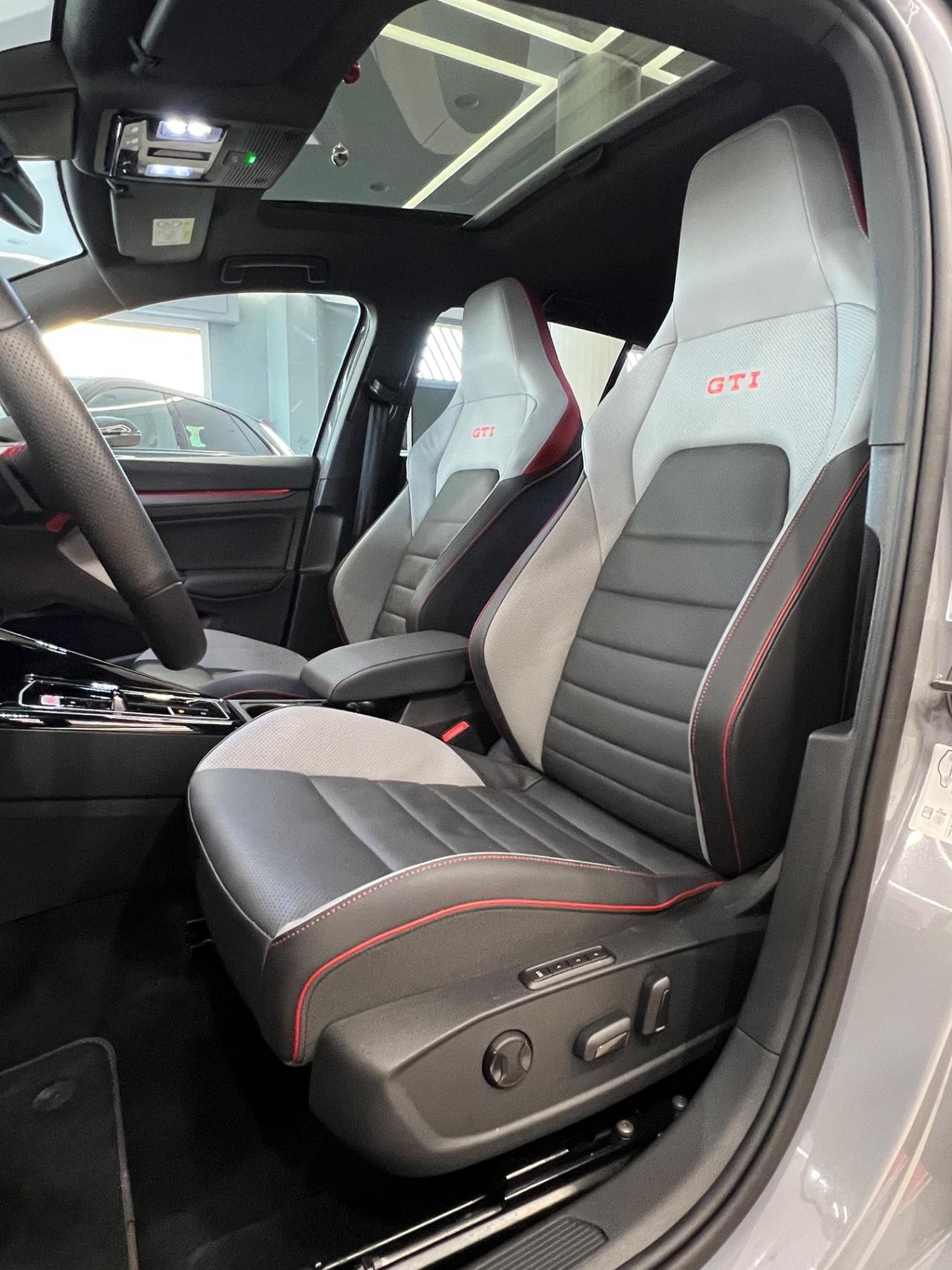 Volkswagen Golf 8.5 GTI 2.0 TSI DSG