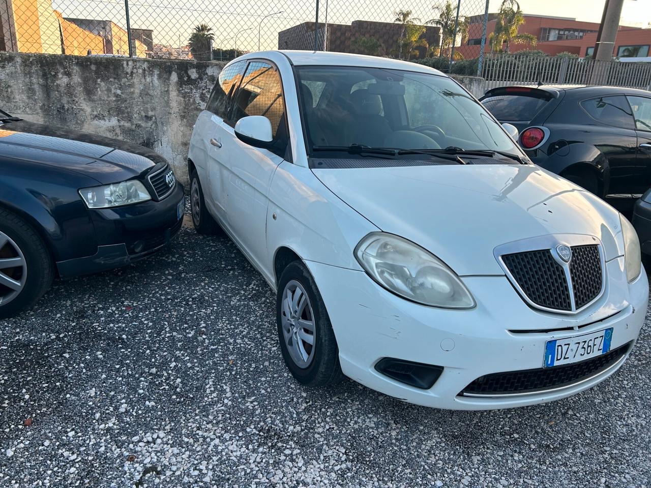Lancia Ypsilon 1.2 Argento