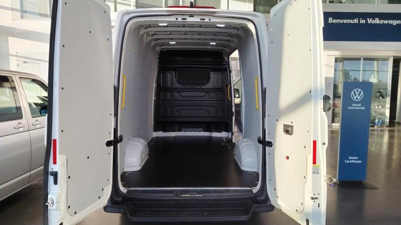 VOLKSWAGEN Crafter 30 2.0 tdi 140cv L3H3 Logistic my19