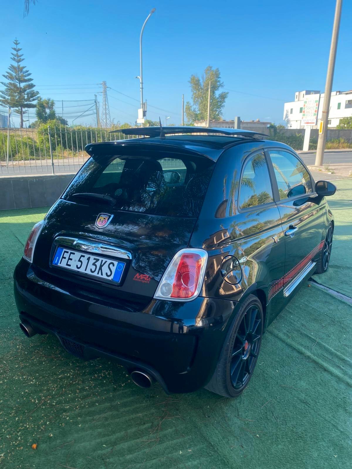 Abarth 500 Fiat 1.4 T-Jet esseesse