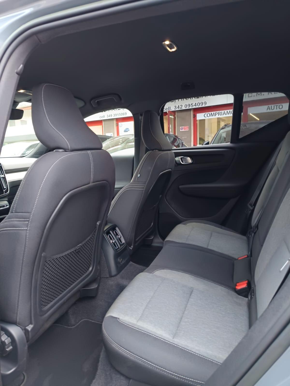 Volvo XC40 T4 Recharge Plug-in Hybrid automatico Essential