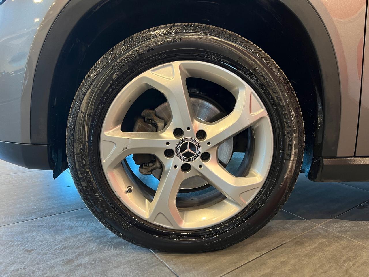Mercedes-benz GLA 180d Automatic Executive TETTO