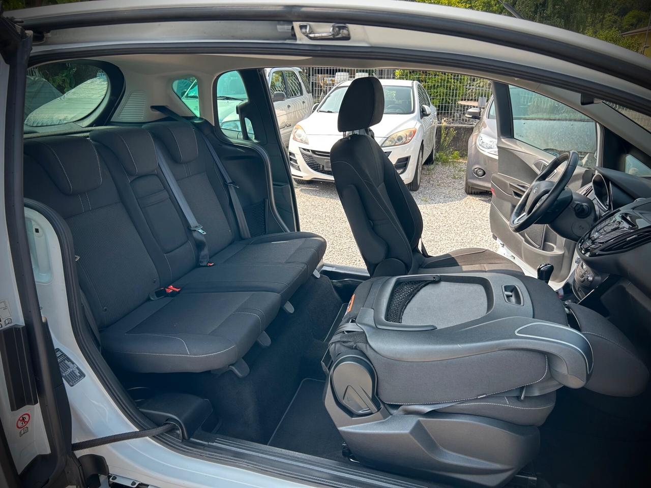 Ford B-Max 1.5 TDCi 75 CV Titanium-UNIPROPRIETARIO