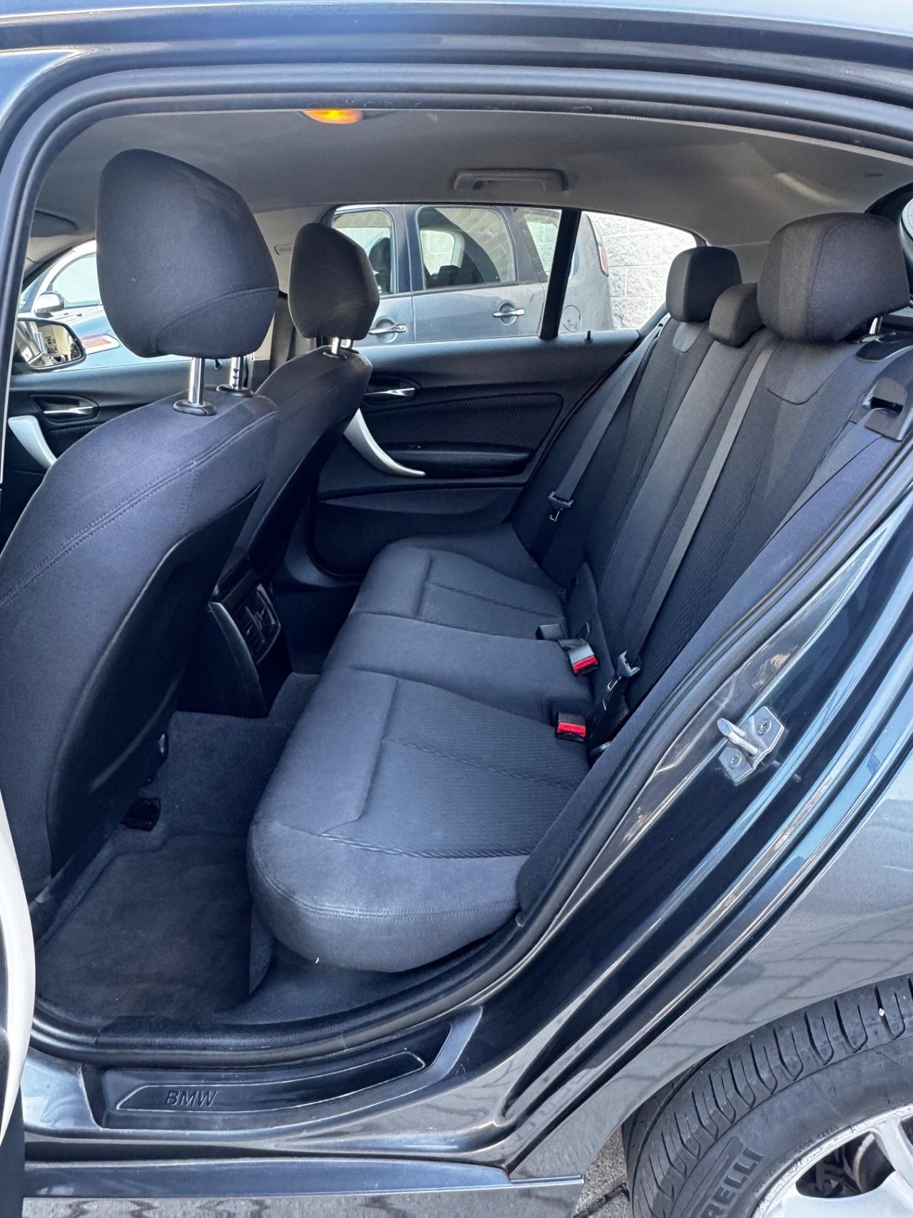 Bmw 118 118d 5p. Urban