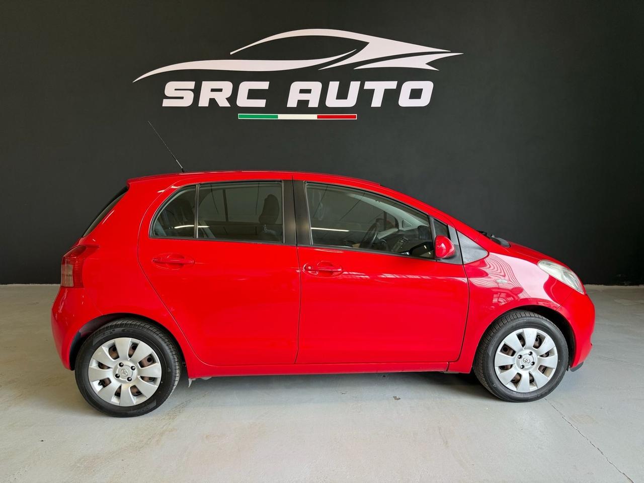 Toyota Yaris 1.0 5 porte Sol
