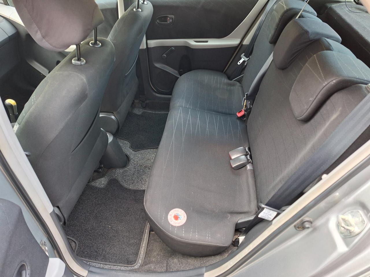 Toyota Yaris 1.3 5p. Luna *NEOPATENTATI*