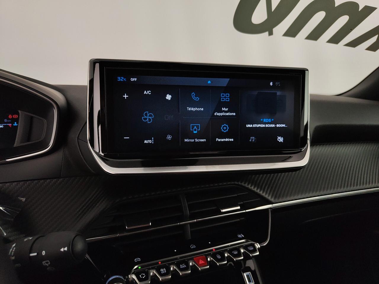 Peugeot 2008 Hybrid 136 e-DCS6 Allure