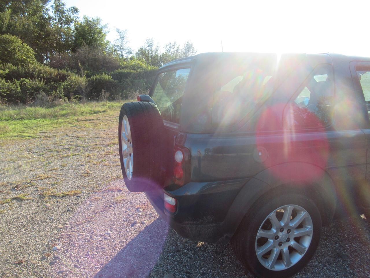 Land Rover Freelander 2.0 Td4 16V cat 3p Softback S € 4.500