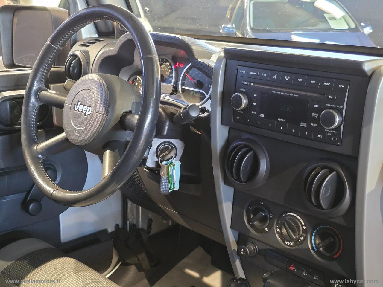 JEEP Wrangler Unlimited 2.8 CRD Sport Auto
