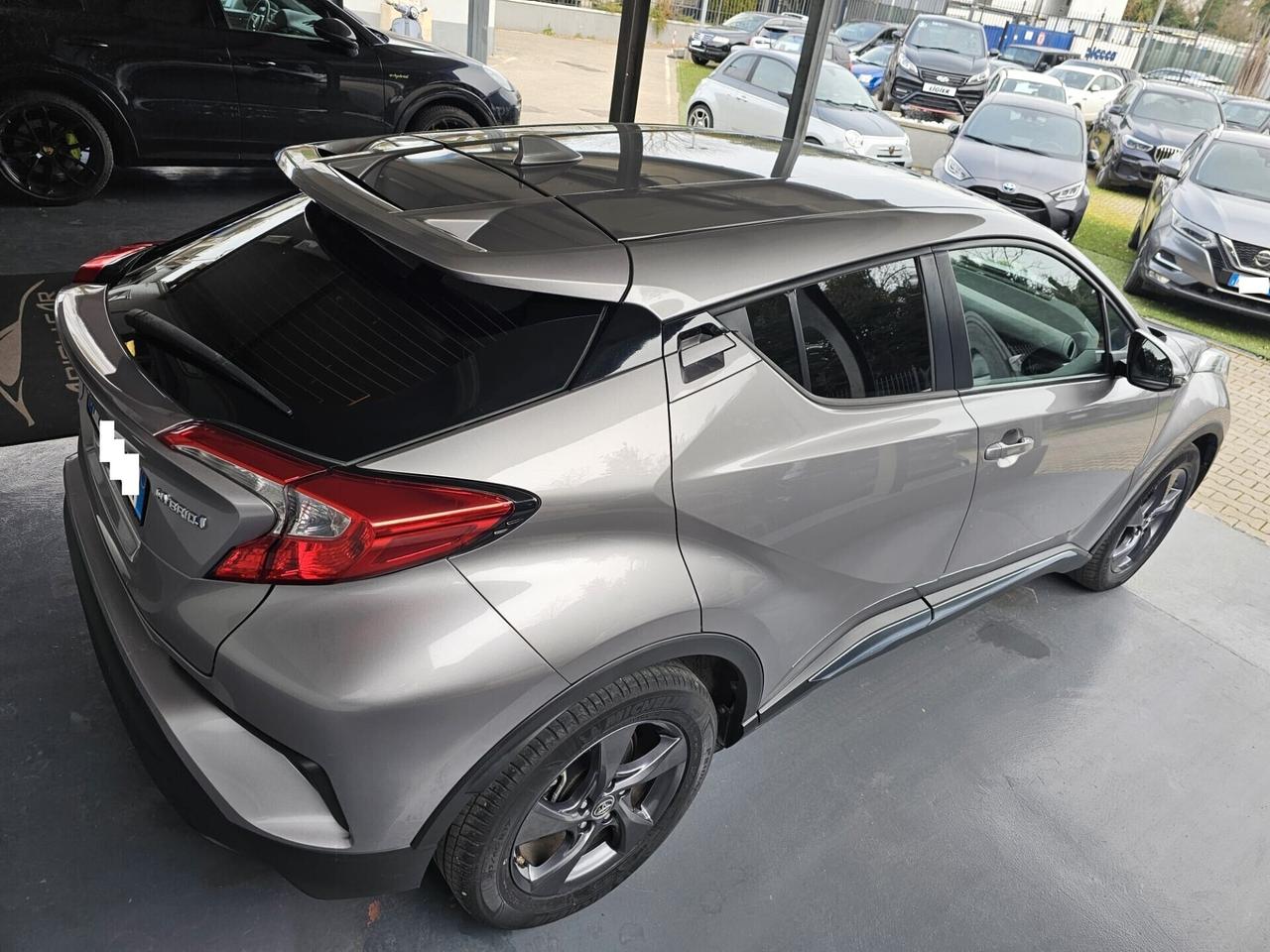 Toyota C-HR 1.8 Hybrid E-CVT Business