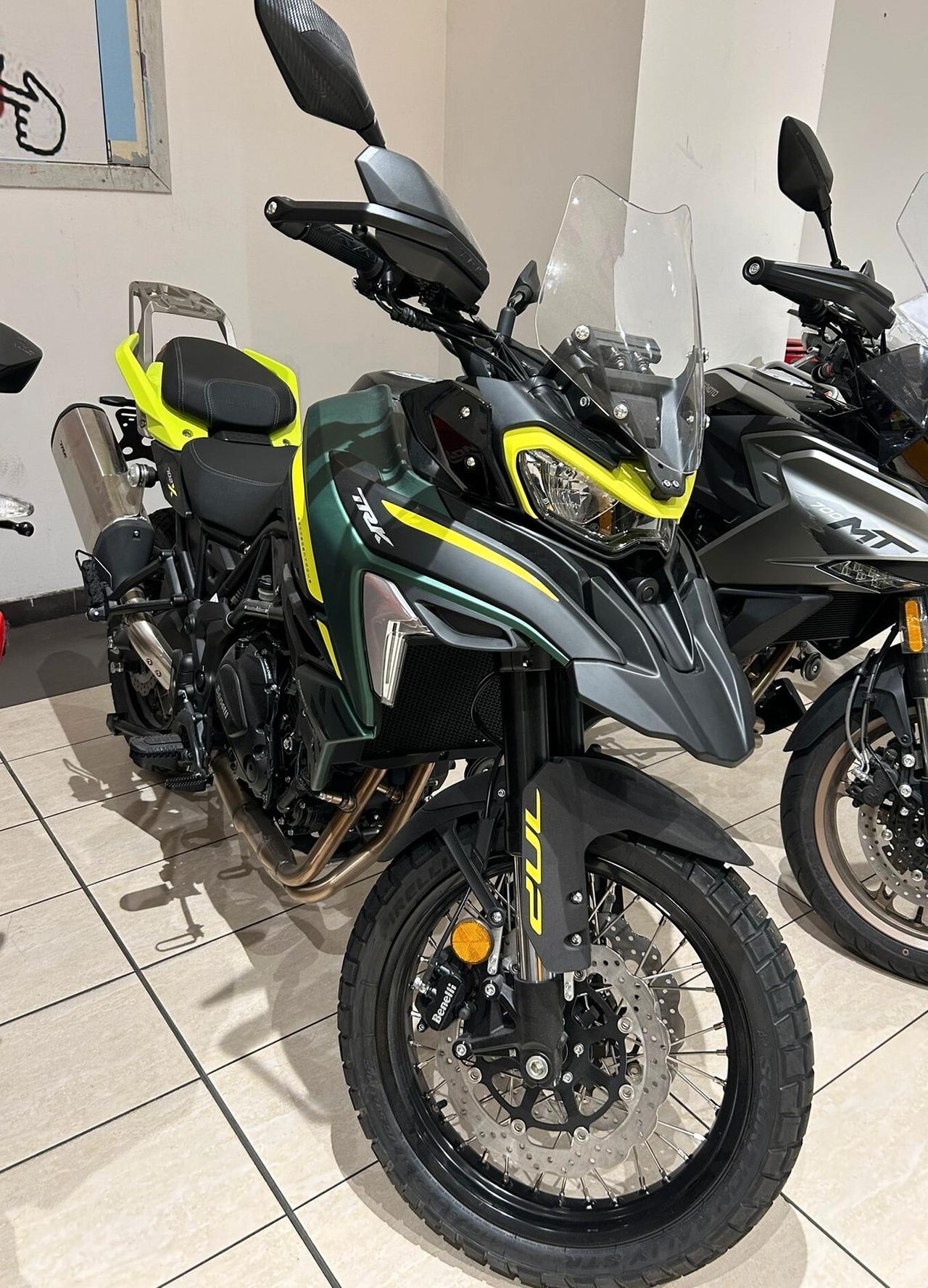 Benelli TRK 702 X - CI TROVIAMO AL C.C. KATANE' -