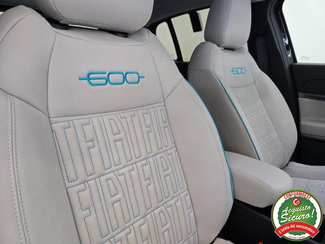 FIAT 600 Hybrid DCT MHEV La Prima
