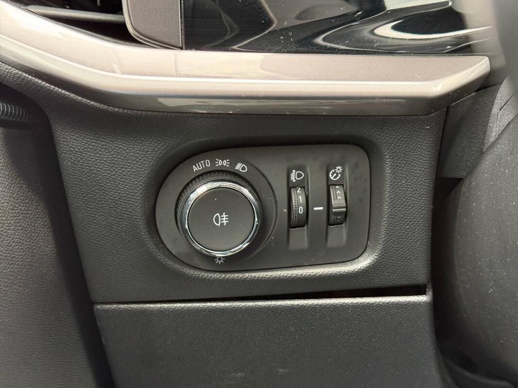 Opel Mokka 1.2 t Edition s&s 130cv at8 Con NAVIGATORE