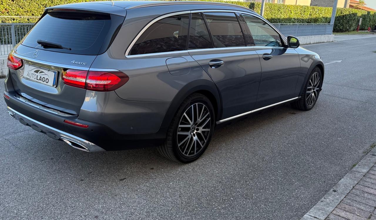 Mercedes-benz E 220 .4Matic Aut.Premium .All-Terrain
