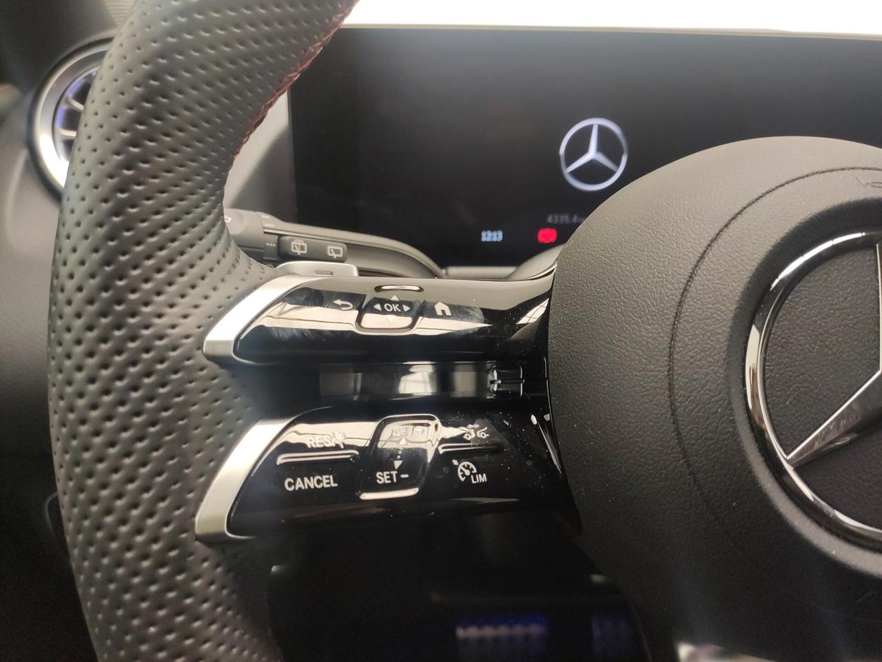 Mercedes-benz GLA 180 d Automatic AMG Line Premium MOTORE MERCEDES