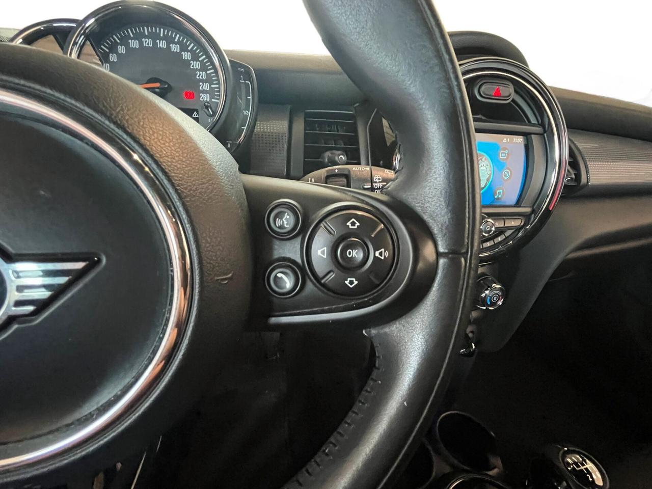 Mini Cooper | da €237 al mese