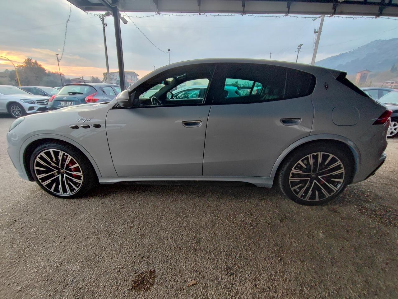 Maserati Grecale V6 AWD Trofeo FULL+++