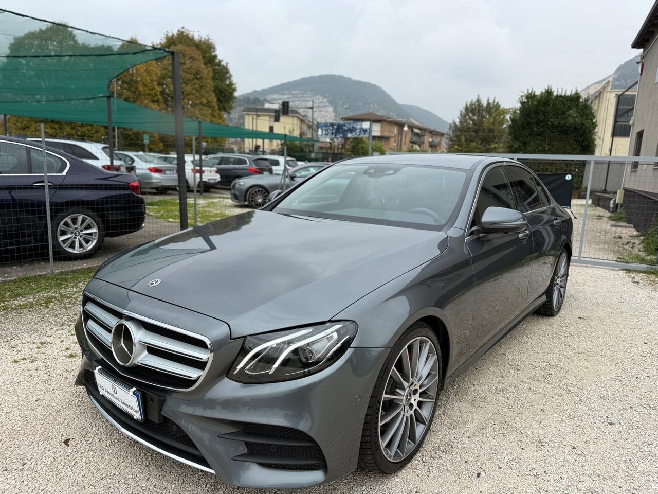 Mercedes-benz E 220 d Premium Plus AMG Led*Navi*360*Full Top