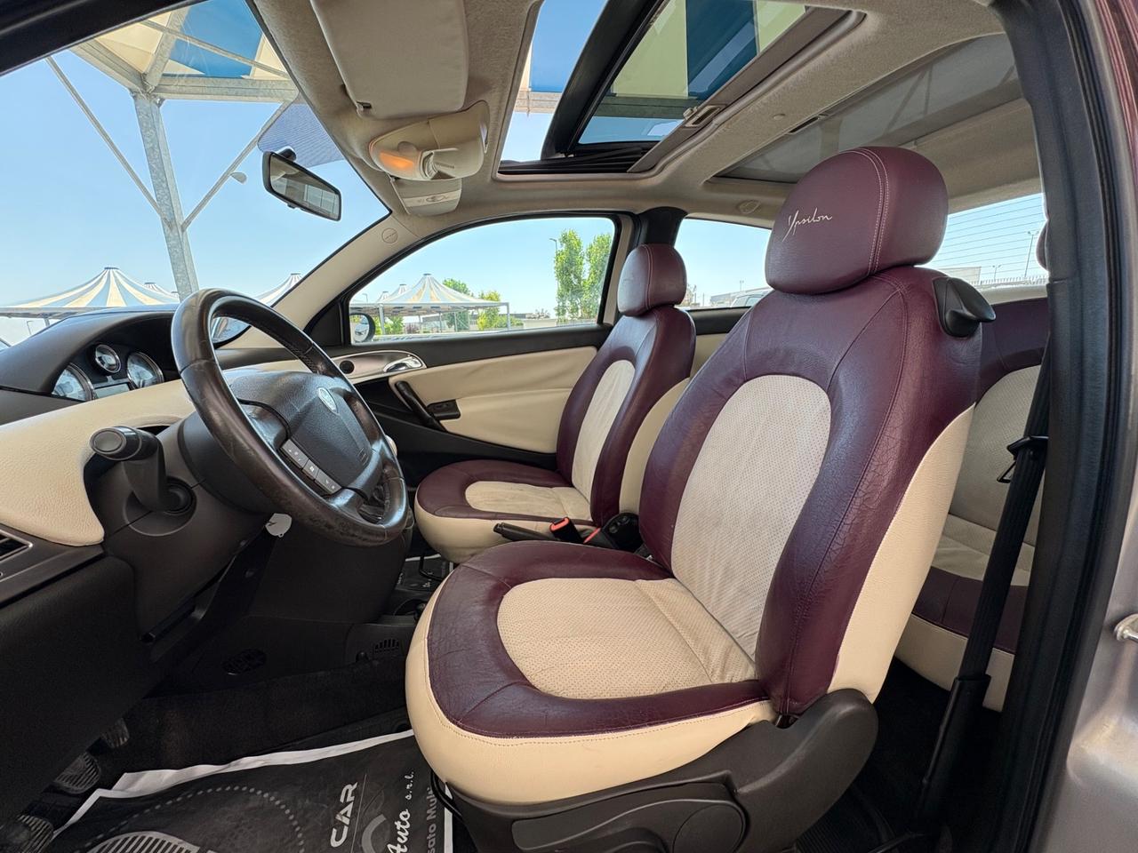 Lancia Ypsilon 1.3 MJT 75 CV Platino TETTO APRIBILE