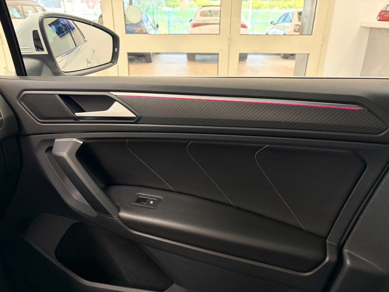 Volkswagen Tiguan 2.0 TDI 150 CV SCR DSG R-Line