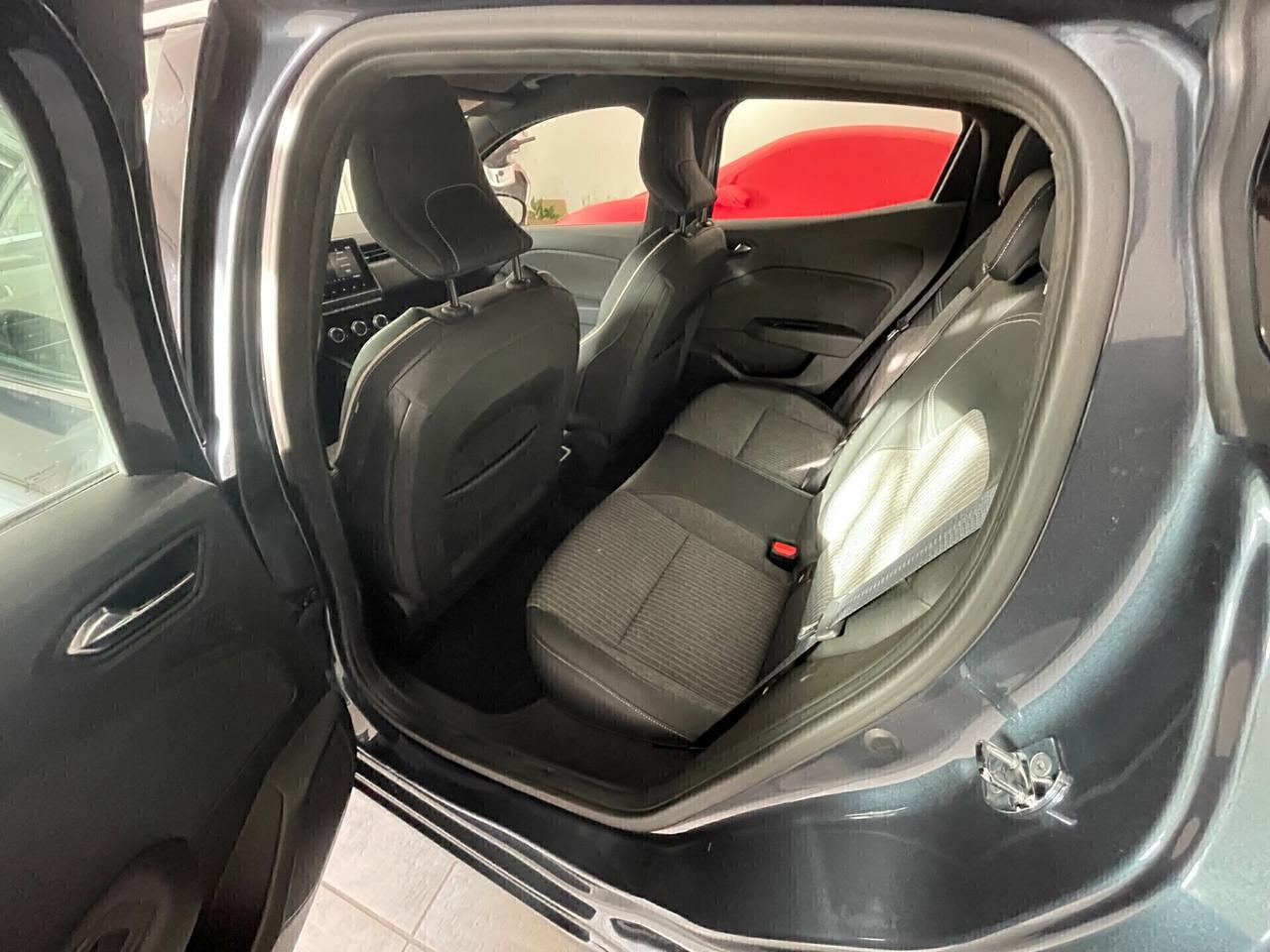 Renault Clio TCe 12V 100 CV 5 porte Intens