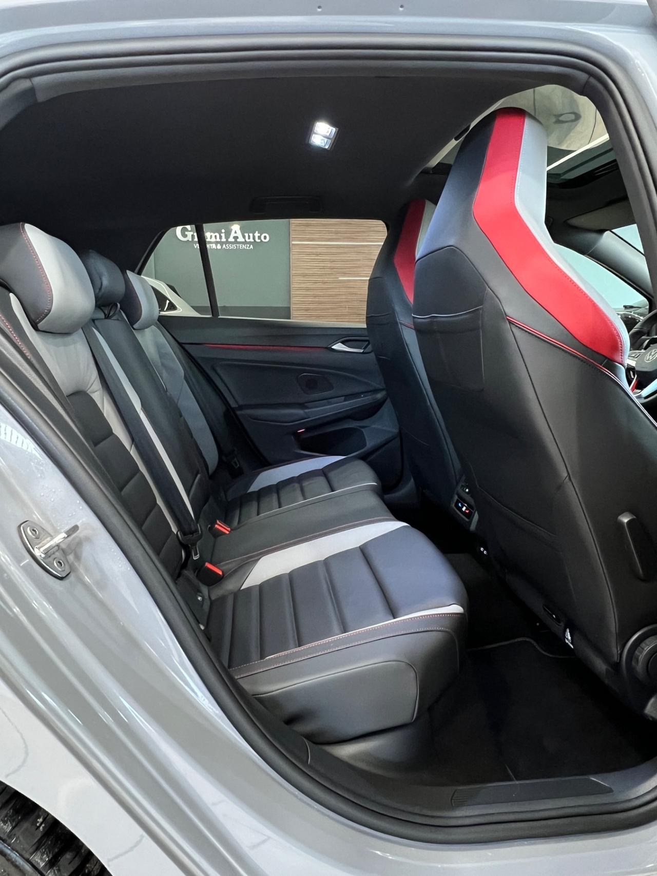 Volkswagen Golf 8.5 GTI 2.0 TSI DSG