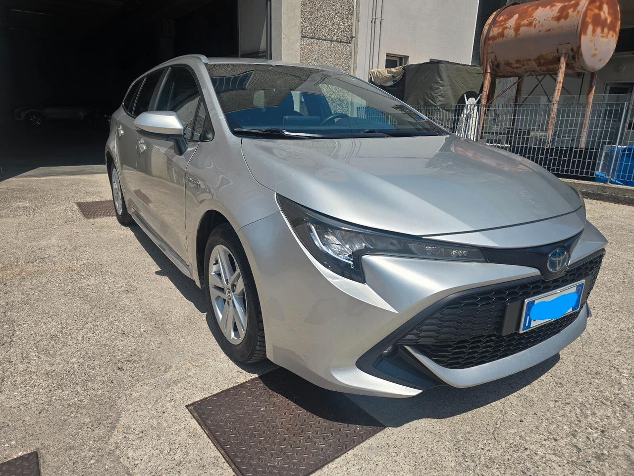 Toyota Corolla Touring Sports 1.8 Hybrid Business